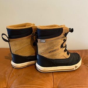 Great condition kids super warm winter boots !